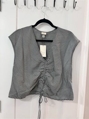 a new day Black & White Gingham Ruched V-Neck Blouse